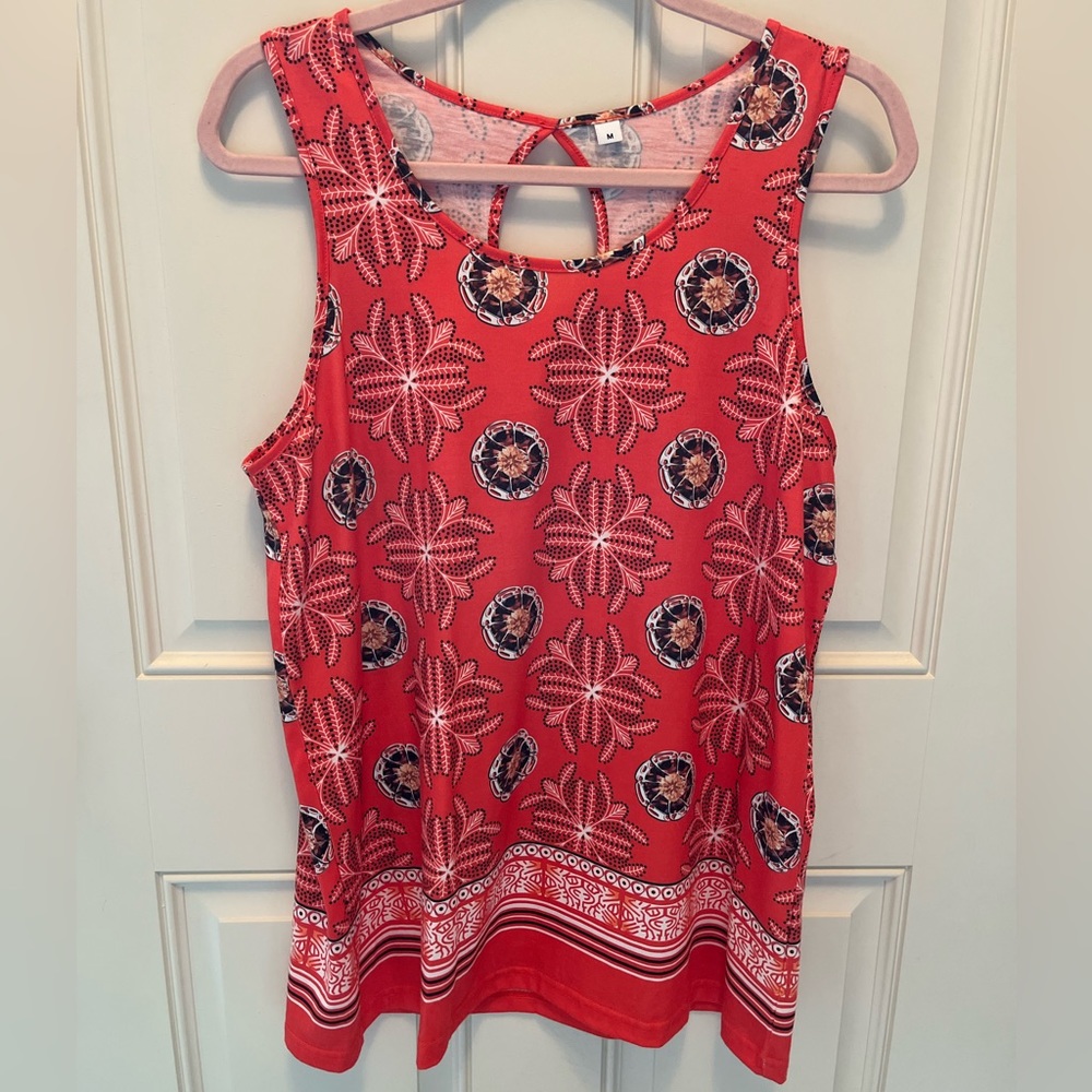 Sleeveless top with back keyhole cutout